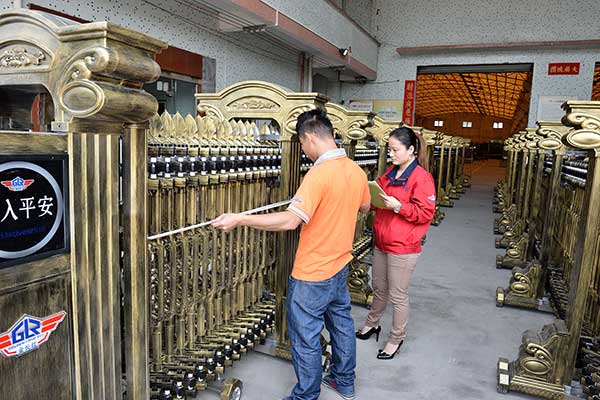 一派忙碌的生产景象